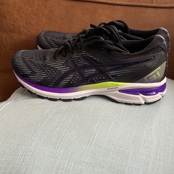 ASICS - Picture 5 of 7